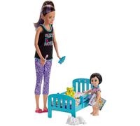Barbie GHV88 Skipper Babysitters Inc Doll & Accessories - Nighttime Babysitting Set: Skipper, Toddler, Bed, Glow Pajamas, Storybook, Toothbrush