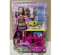 Barbie Doll – Bird with Pets (HGM62) – Multicoloured