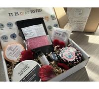 Bathroom Bliss Gift Box - Vegan Skincare Set, Grapefruit Body Butter, Heart Soap, Soy Candle, Massage Oil, Bath Soak & Self-Care Guide - Spa Hamper for Her
