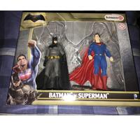 Batman vs Superman Schleich hand painted batman and superman scenery figure set