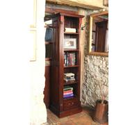 Baumhaus La Roque Narrow Alcove Bookcase