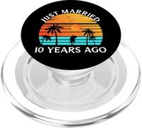 Beach wedding anniversary couple Just married 10 years ago PopSockets PopGrip for MagSafe