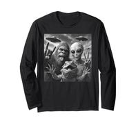 Bearded Dragon Selfie With Bigfoot & Alien Funny UFO Long Sleeve T-Shirt