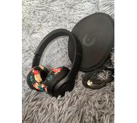 Beats Solo 3 Wireless Headphones Brand New - Black