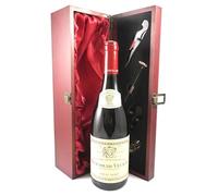 Beaujolais Villages Combe Aux Jacques 2024 Louis Jadot (Red wine) in a wooden presentation box with four wine accessories, 1 x 750ml