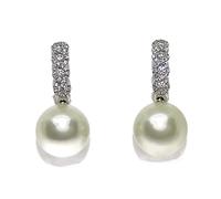 Beautiful 18k white gold earrings with 0.56ct diamonds and 13mm Australian pearls.