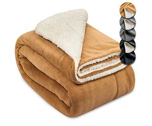 Beautissu Big Fluffy Sherpa Fleece Blanket 220x240cm Alina - XXL Couch Bed Sofa Throw Beige/White - Warm Thick Blanket Throw with Shearling Look - Thermal Blankets for Winter