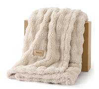 Bedsure Cosy Bubble Fleece Blanket - Soft Plush Throw Blanket for Adults, Lightweight & Warm, Beige, 150x200 cm for Sofa Throw, Bed, Gift Idea
