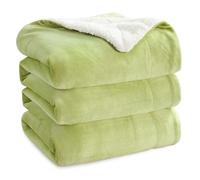 Bedsure Sherpa Fleece Throw Blanket - Thick and Warm, Fluffy Microfiber & Solid Soft Blankets for Bed and Couch Queen Size, Green, 220x240cm
