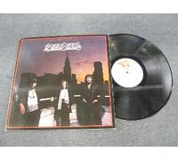 Bee Gees - Living Eyes