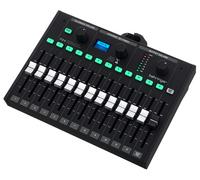 Behringer P24