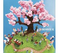 Bennie K - Monochrome