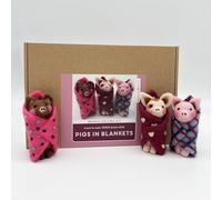 Bergin & Bath Needle Felting kit - Pigs in Blankets. A Festive Christmas Craft kit for Adults and Teens. Learn to Make Felted Decorations from Wool.