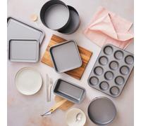 Betterware Essentials 8 Piece Baking Set