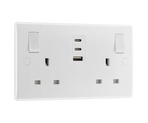 BG Electrical 30W Double Switched Power Wall Plug
