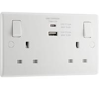 BG Electrical 822UAC Double Switched Fast Charging Power Socket with Type A and C USB Charging Ports, 13 A, White Moulded with Coloured Switch Tabs