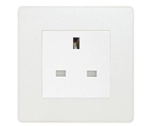 BG Evolve Polycarbonate Pearlescent White 13A Unswitched Socket PCDCL13AUSSW