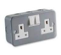 BG MC522 Metal Clad Double Plug Socket 2 Gang Metalclad Outlet & Back Box pack of 10