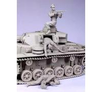 Bhowsa 1/35 WWII German Tank Soldier Resin Model Kit Unpainted and Unassembled (3 people, no tank) //p8O7lj47