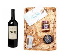 Big Beltie Standard Wine Hamper | Big Beltie Cabernet Sauvignon 13.5% | Cheese, Chutney, Biscuits & Chocolates | Luxury Food & Wine Gift Basket for Sharing or Gifting
