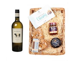 Big Beltie Standard Wine Hamper | Big Beltie Sauvignon Blanc 11% | Cheese, Chutney, Biscuits & Chocolates | Luxury Food & Wine Gift Basket for Sharing or Gifting