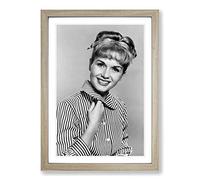 Big Box Art Debbie Reynolds Framed Wall Art Picture Print Ready to Hang, Oak A2 (62 x 45 cm)