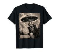 Bigfoot Evidence Photo Funny Alien UFO Abduction Sasquatch T-Shirt