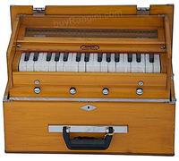 BINA 23B Deluxe, Harmonium, 2 1/2 Octaves, 32 Keys, Small, Portable, Compact, Special Reeds, Safri, Natural Color, Bag, Book, Kirtan, Musical Instrument Indian (PDI- DAA)