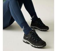 Black female UK 3 Regatta Women's Edgepoint IV Low Walking Shoes Black, Size: UK 3