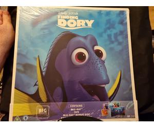 Blu Ray and DVD Disney Pixar Finding Dory Big Sleeve Edition New 12" Art Cards