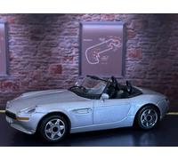 BMW Z8 Germany Sports Car Model Diecast Silver 1:43 Scale Bburago