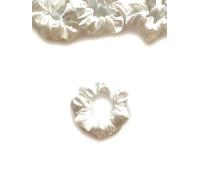 Bobblelady. Satin Scrunchies 4 Pieces. Premium Quality Crepe Back Satin. Small Sized, 8 cm Across. Hair Scrunchie. Suit Child/Thin Hair Or If You Like A Less Bulky Scrunchie. Ivory White