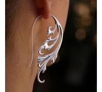 Bohemian Style Copper Material Craftsmen Make Hollow Leaf Earrings, Retro Women's Hanging Earrings, Simple Earrings Suitable for Daily Travel Wear