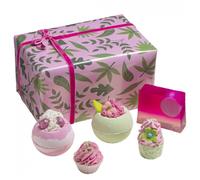 Bomb Cosmetics Little Box of Love Ballotin Box, One Colour, Women One Colour