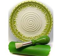 BonCera, All-in-one Premium Ceramic Garlic Grater Plate 4-Piece Set - Green Embossed Design and Style - For Garlic, Ginger, Chocolate, and more! - Comes with 5.25" Plate, Peeler, Brush, and Stand