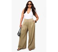 Boohoo Plus Pleated Wide Leg Trouser In Khaki khaki 20