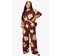 Boohoo Plus Shell Print Linen Wide Leg Trouser In Chocolate chocolate 28