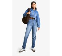 boohoo Women's Tall Basic Slim Fit Jean in Light Wash | Size: 6/34L