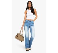 Boohoo The Low Waist Bootcut Jean In Light Wash light wash 16/32L