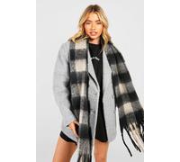 boohoo Women's Chunky Check Tassel Scarf in Black