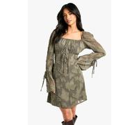 boohoo Women's Petite Burnout Floral Flare Sleeve Shift Dress in Dark Olive | Size: 14