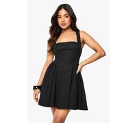 boohoo Women's Petite Fitted Skater Dress in Black | Size: 16
