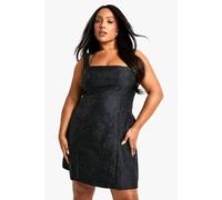 boohoo Women's Plus Jacquard Square Neck Skater Dress in Black | Size: 28