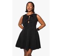 boohoo Women's Plus Sleeveless Bow Detail Skater Dress in Black | Size: 26