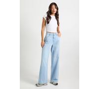 boohoo Women's Tall Basics Mid Waist Boyfriend Jean in Bleach Wash | Size: 6/34L