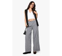 boohoo Women's Tall Gingham Turn Up Trousers in Black | Size: 8