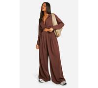 boohoo Women's Woven Low Rise Extreme Wide Leg Pleated Trouser in Chocolate | Size: 16