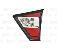 BOOT TAIL LIGHT ASSEMBLY 047136