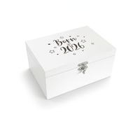 "Born in 2026" Engraved Baby Memory Box | White Wooden Keepsake Storage | Gender Neutral Gift for New Parents, Baby Shower & Grandparents | 27cm x 19cm x 14cm