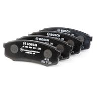Bosch BP152 - Brake Pads Car Rear Axle - Bosch Quality - Reduced Noise and Dust - ECE-R90 Certified - Copper-Free - 1 Set of 4 Pads